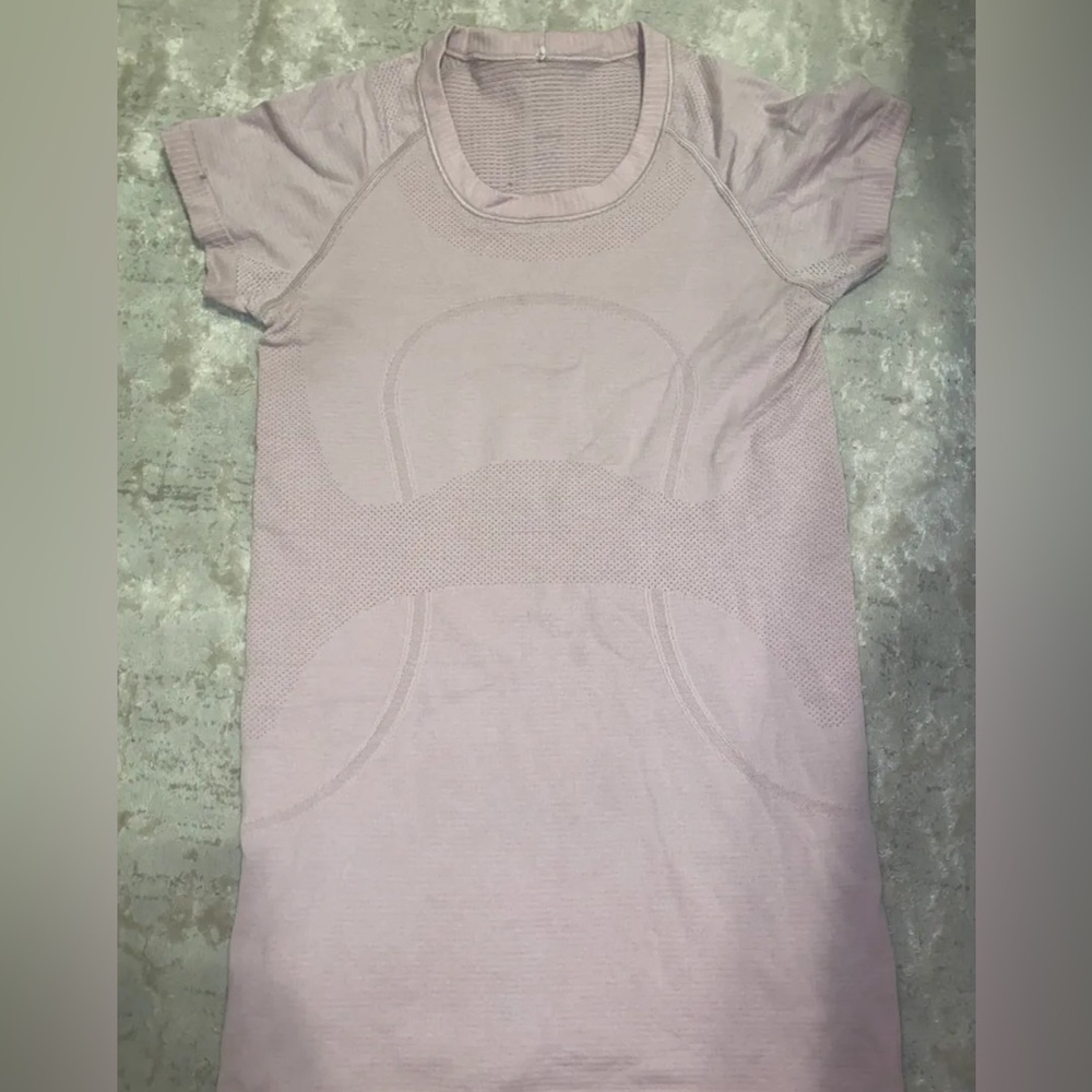 Lululemon swiftly tech short sleeve